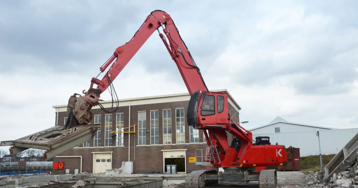 Sennebogen Abbruchbagger 830 E