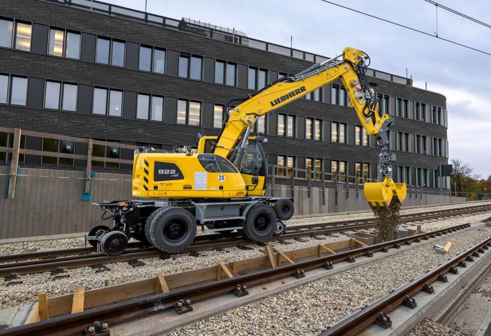 Liebherr-Zweiwegebagger A 922 Rail Litronic