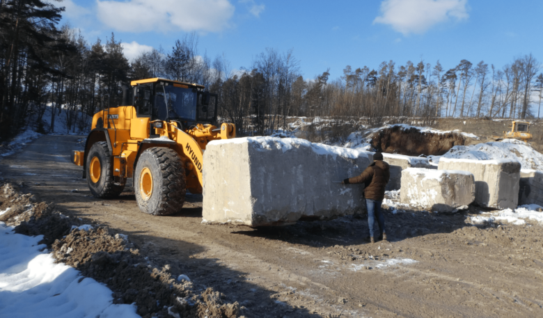 Radlader als Blockhandler getestet