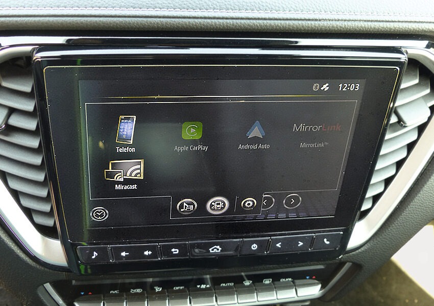 Infotainment-Display Isuzu D-Max V-Cross