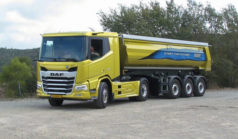 DAF XD mit niedrigem Dach