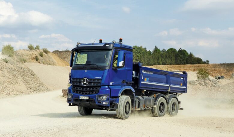 Mercedes Arocs 2651 6×4 mit Meiller-Dreiseitenkipper