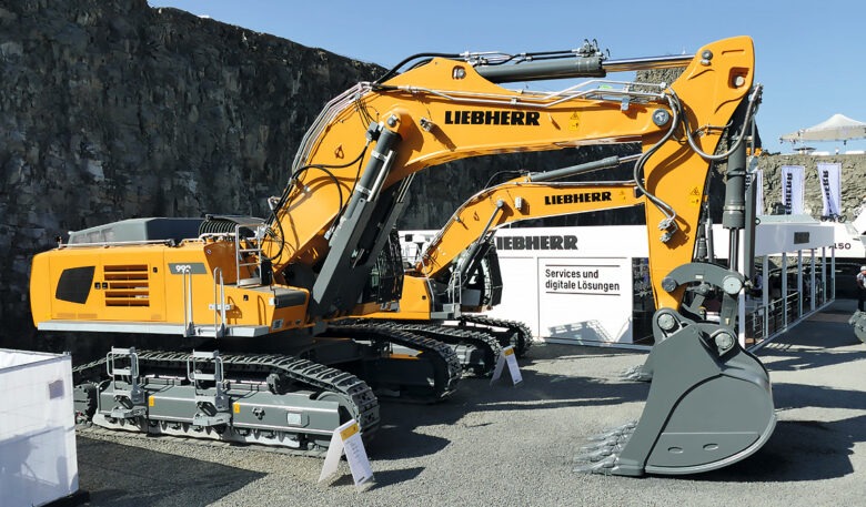 Liebherr Bagger R 992 auf der Steinexpo 2023