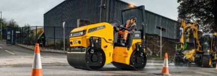 JCB komplettiert Tandemwalzen-Range mit zwei neuen Modellen