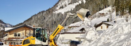 Liebherr-Radlader auf Eis und Schnee sicher und zuverlässig