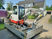 Der Kompaktbagger TB 225 von Takeuchi im Test