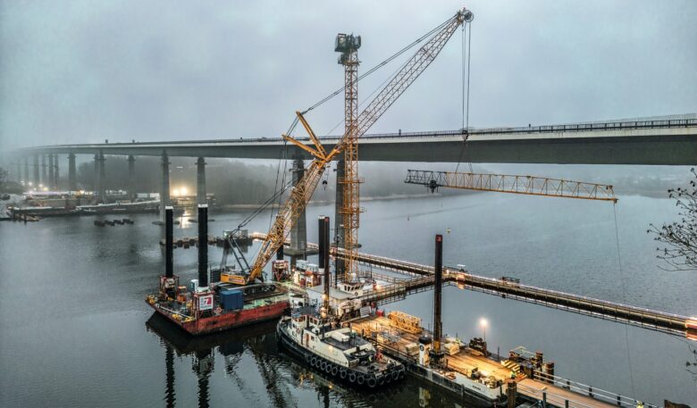 Liebherr unterstützt Neubau Deutschlands zweitlängster Brücke